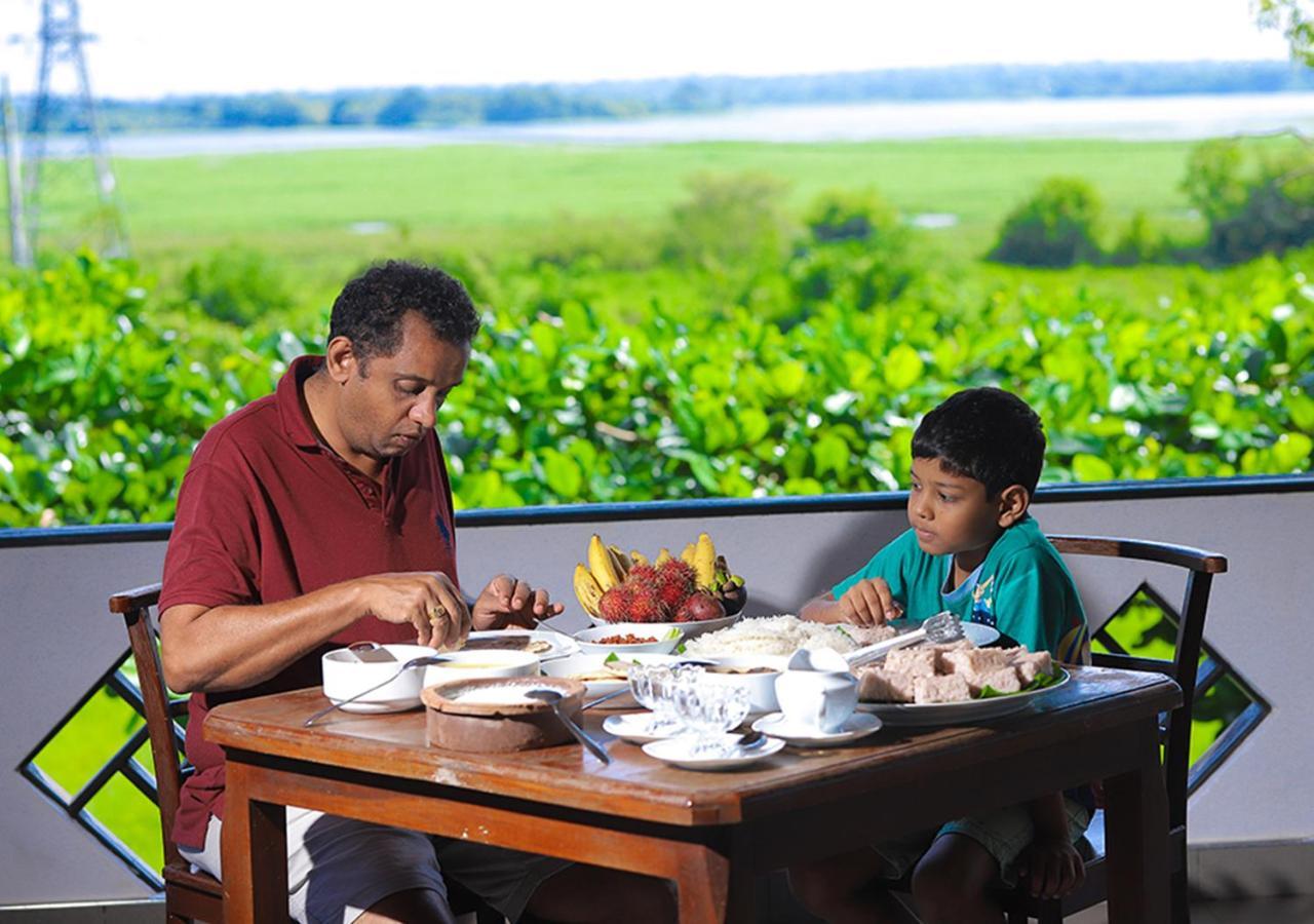 Birdsong Leisure Resort Tissamaharama Bagian luar foto